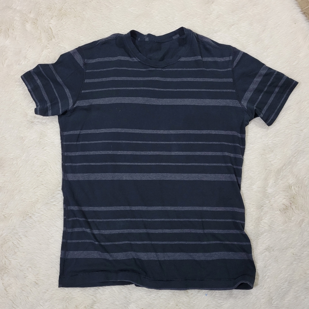 Lululemon 5 Year Crew Neck Basic Mens Tee Black and Gray Stripes size XL